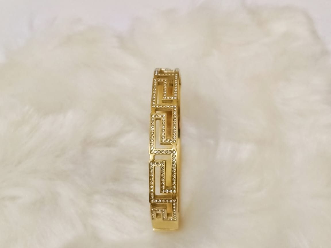 Auraa Greek Key Crystal Kada 2