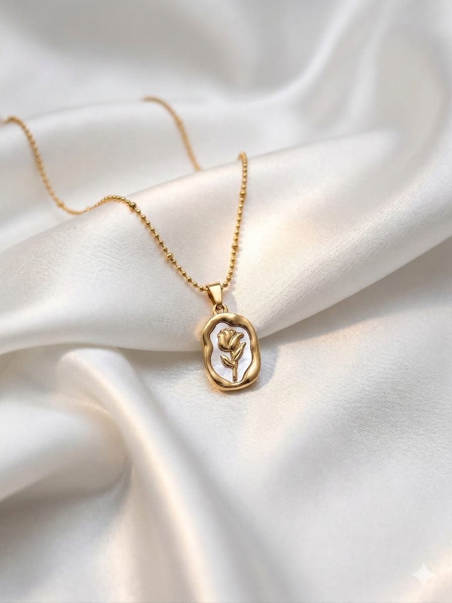 Auraa Vintage Rose  Neckchain