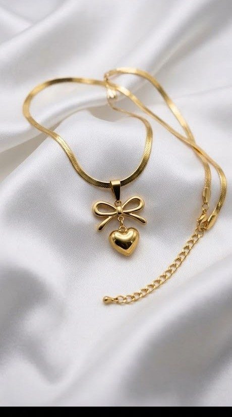 Auraa Bow & Heart Drop Snake Neckchain