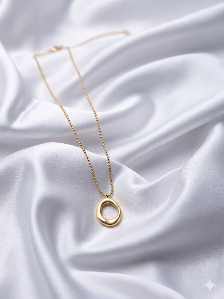 Auraa Abstract Organic Hoop Bead Neckchain